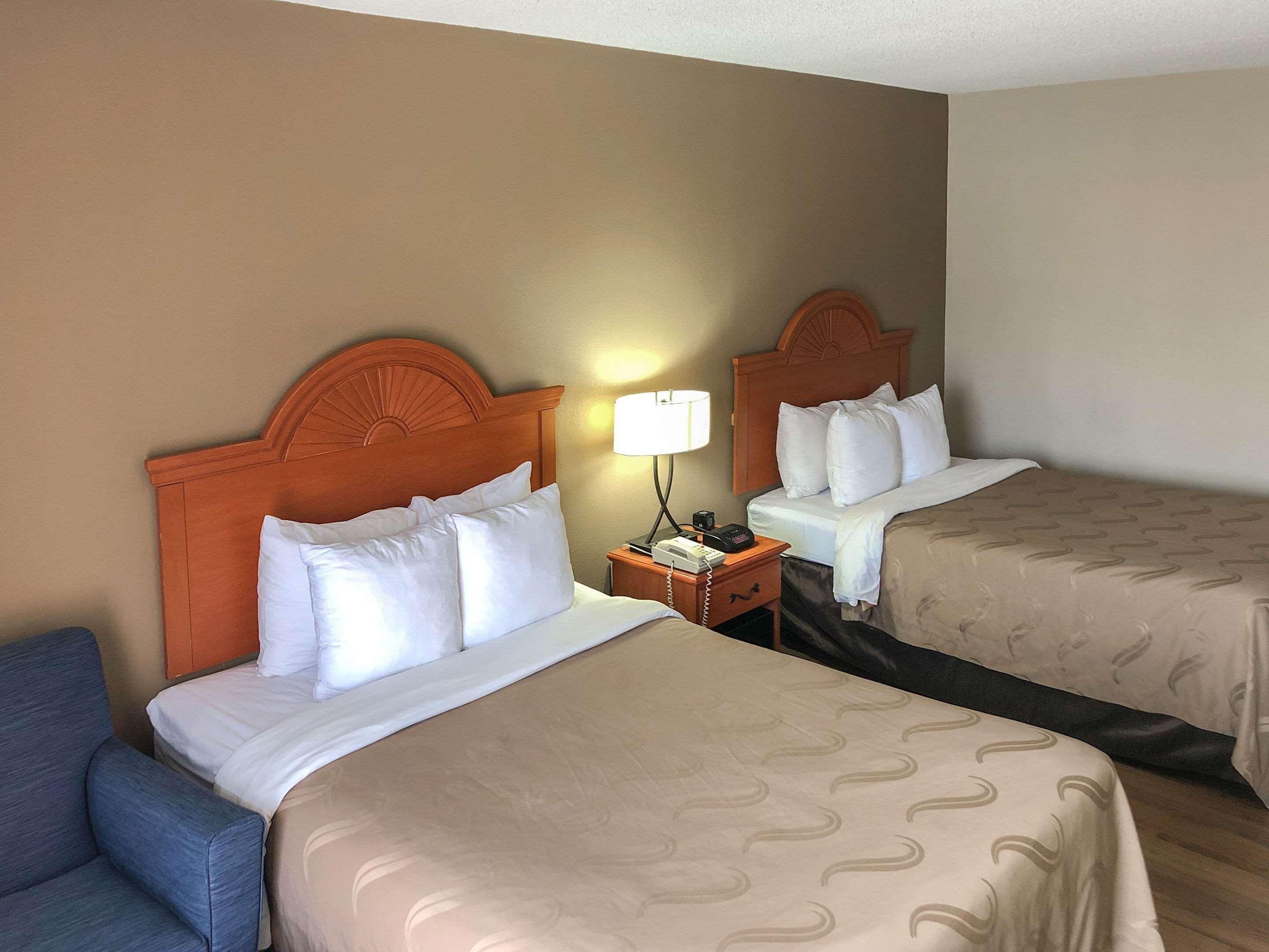 Quality Inn Near Joint Base Andrews-Washington Area Кэмп Спрингс Экстерьер фото