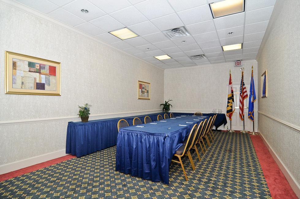 Quality Inn Near Joint Base Andrews-Washington Area Кэмп Спрингс Экстерьер фото
