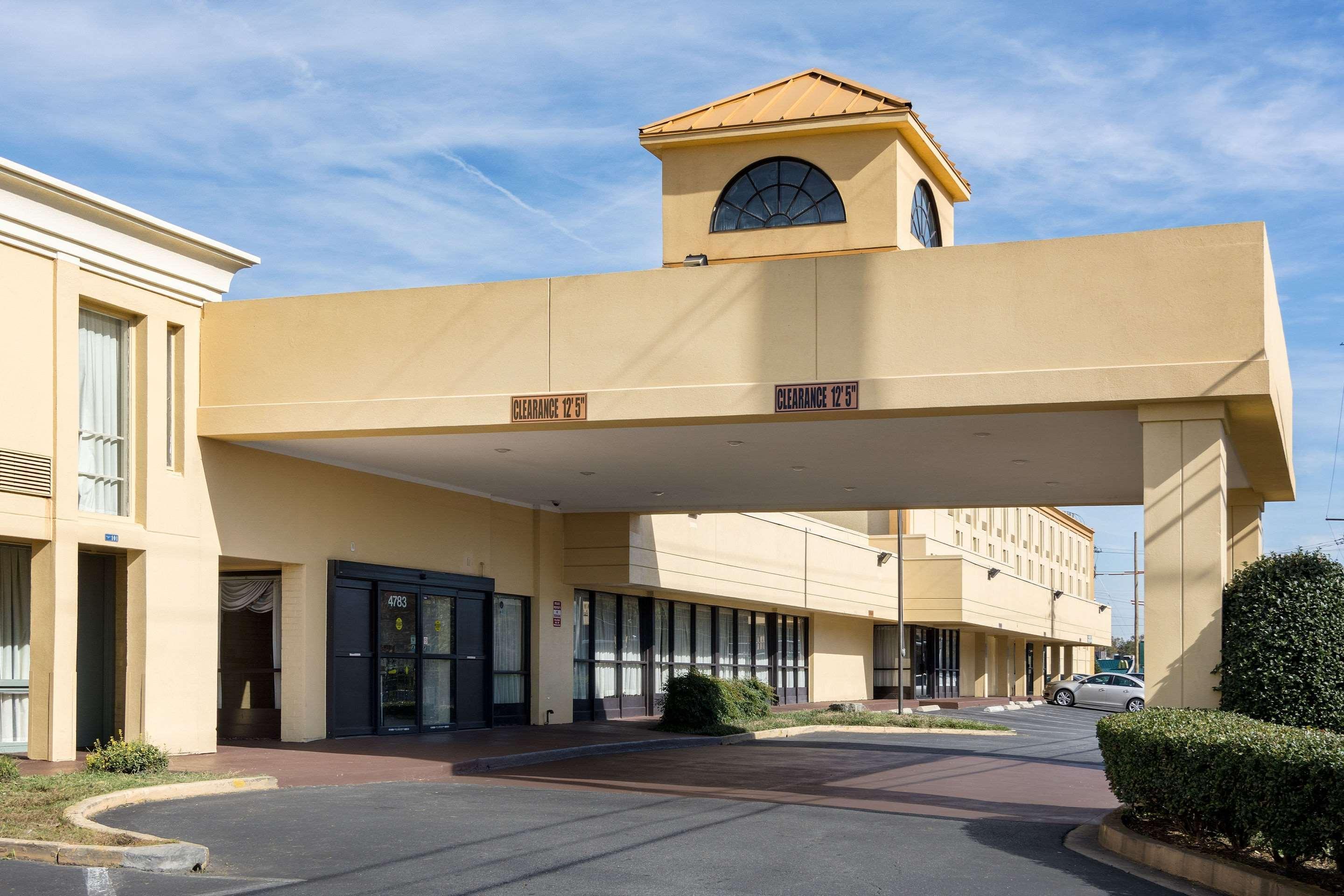 Quality Inn Near Joint Base Andrews-Washington Area Кэмп Спрингс Экстерьер фото