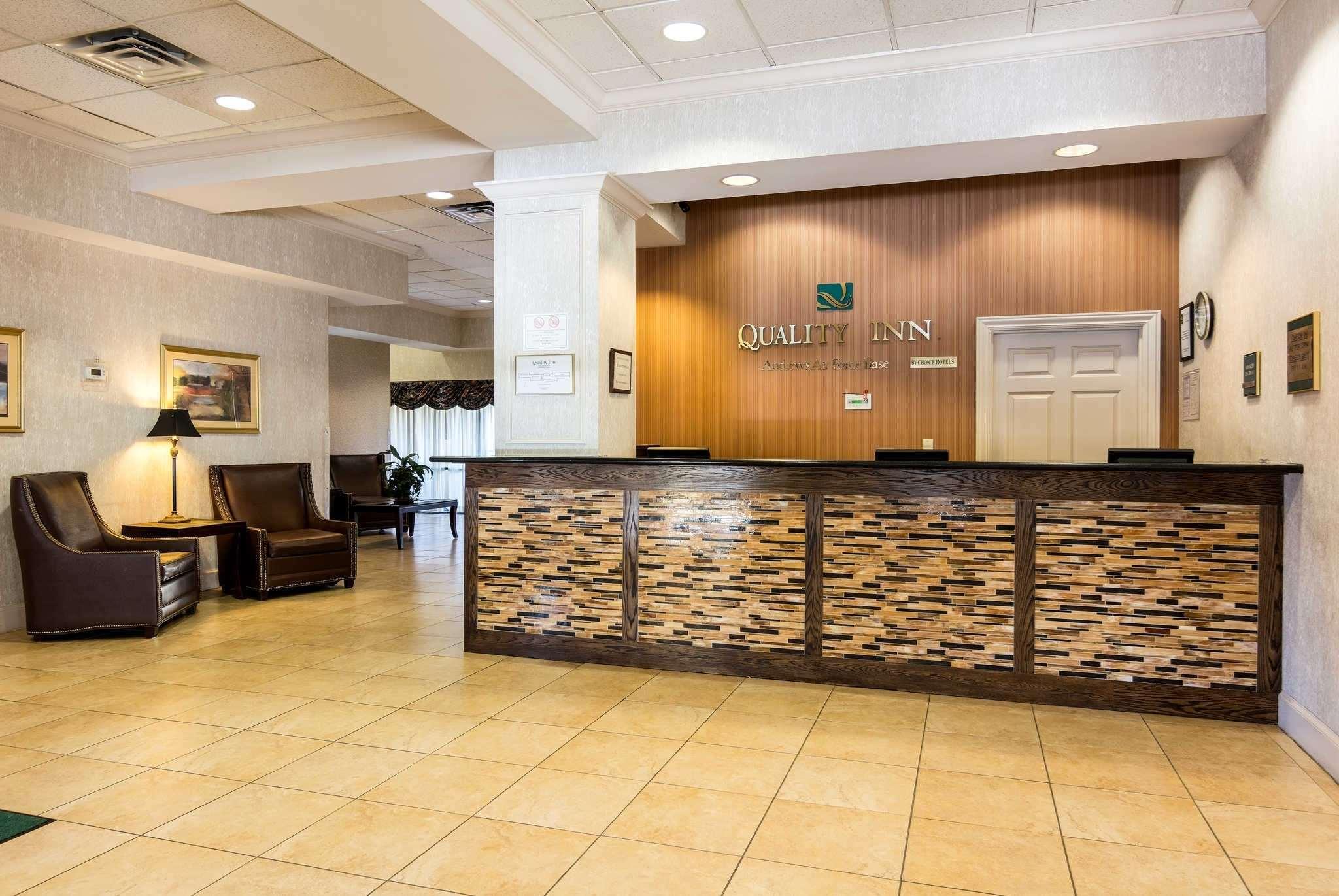 Quality Inn Near Joint Base Andrews-Washington Area Кэмп Спрингс Экстерьер фото