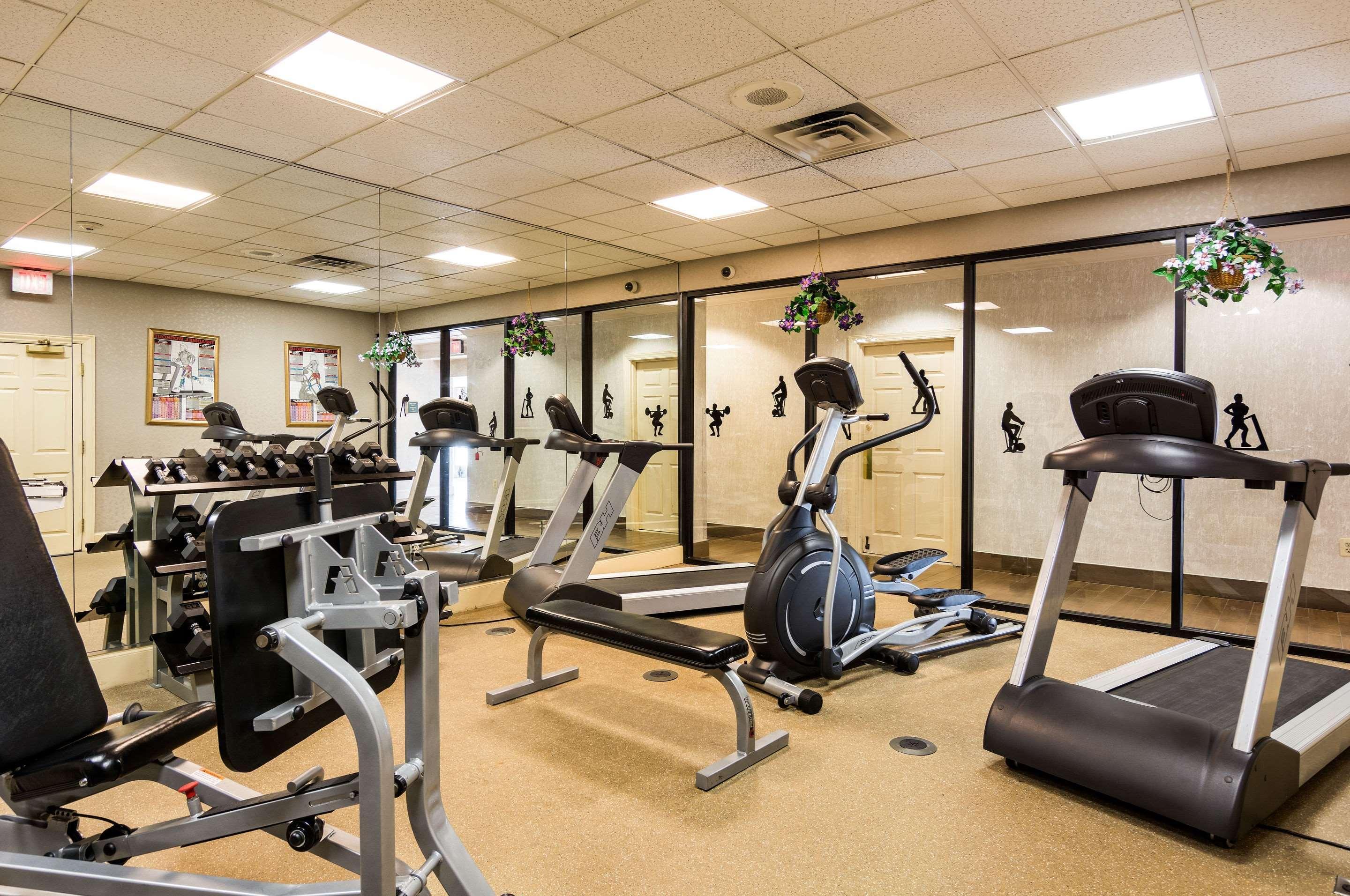 Quality Inn Near Joint Base Andrews-Washington Area Кэмп Спрингс Экстерьер фото